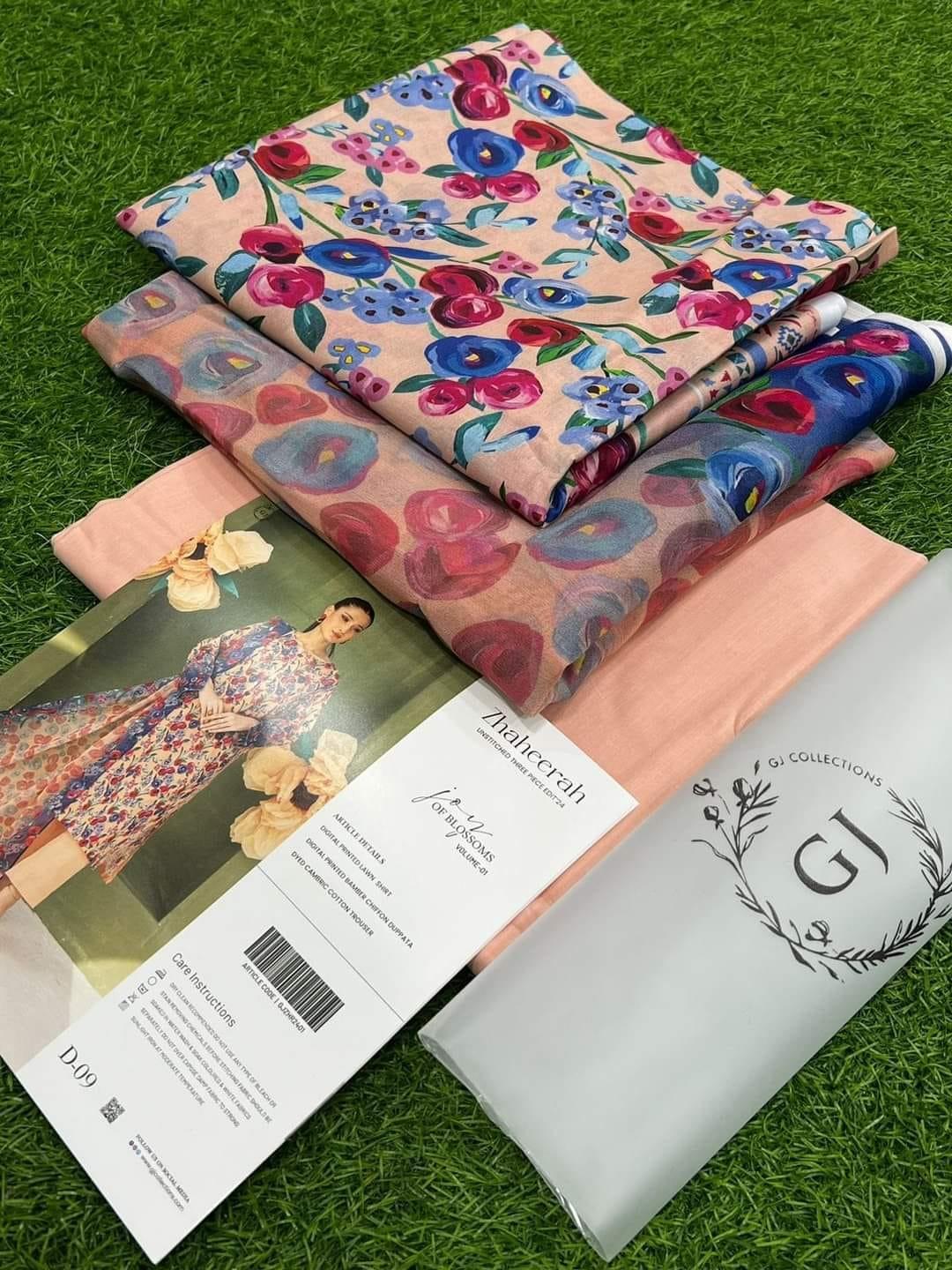 Multicolor Printed Lawn 3 Pcs Women Suit