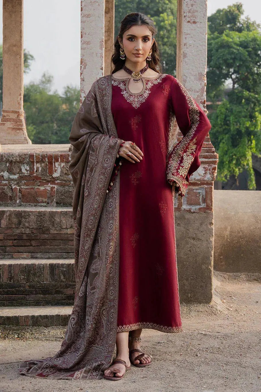 3 Pcs Women's Unstitched Embroidered Suit