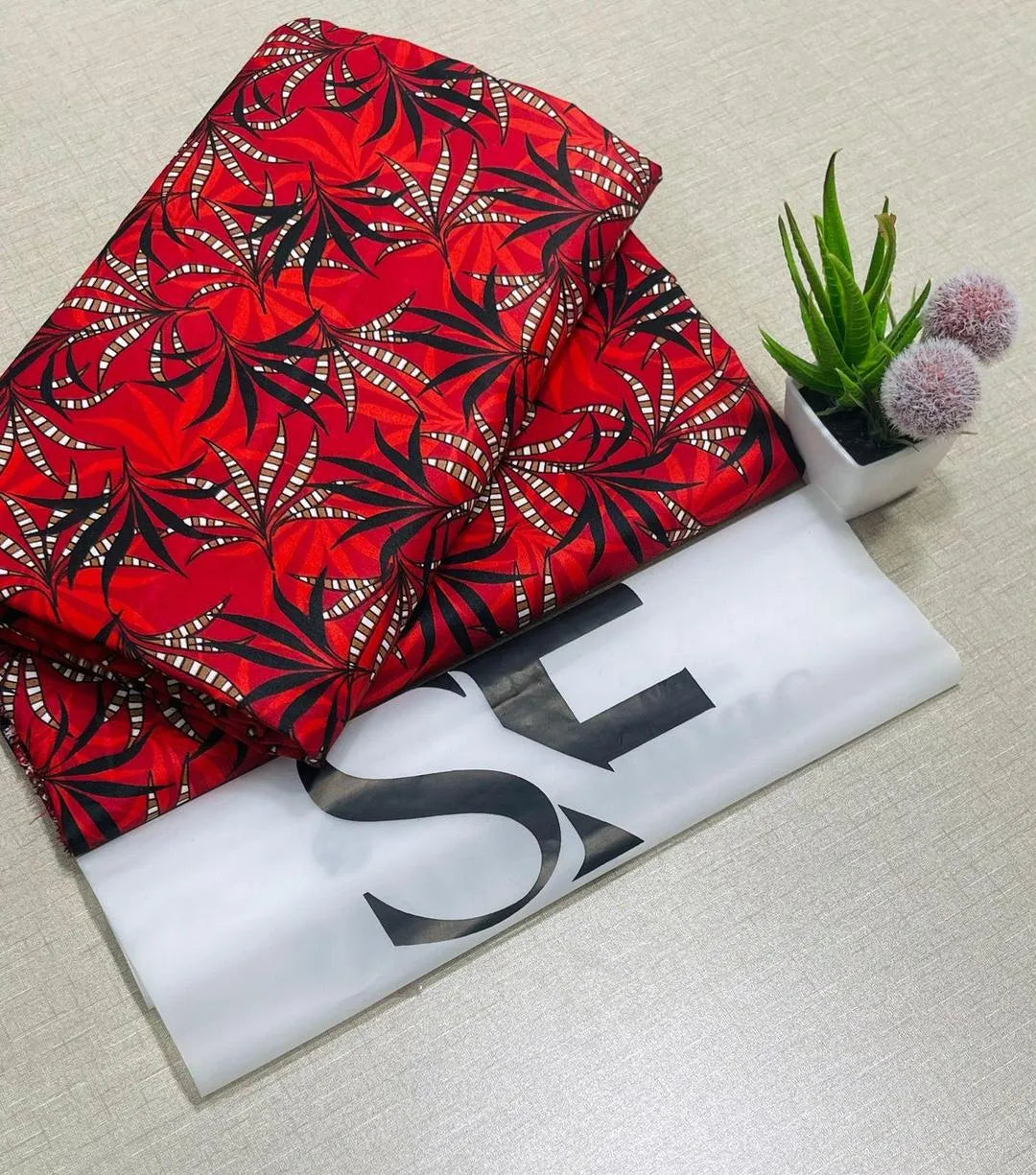 2 Pcs Women's Unstitched Printed Suit
