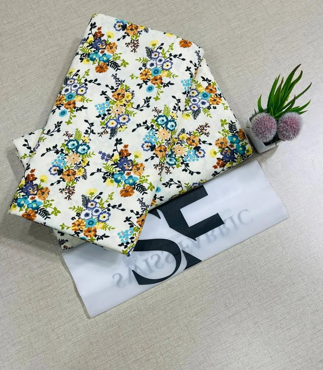 2 Pcs Women's Unstitched Printed Suit