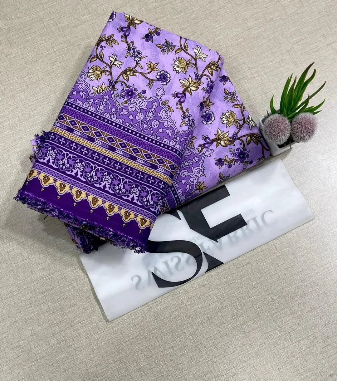 2 Pcs Women's Unstitched Printed Suit