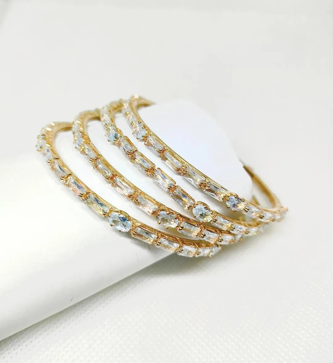 4 Pcs Gold Tone Black White Bangle Set for Women