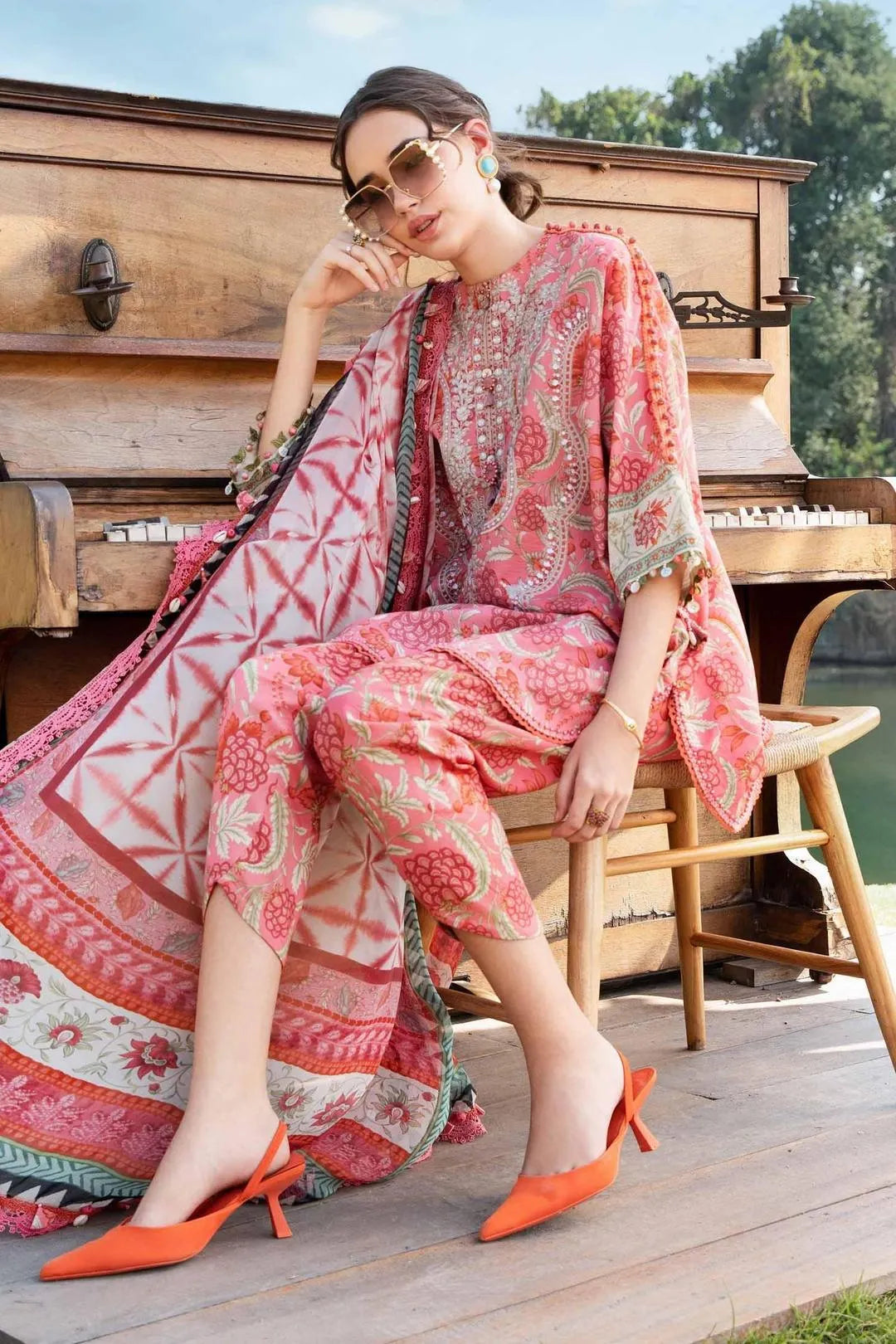 3 Pcs Women's Unstitched Printed Suit