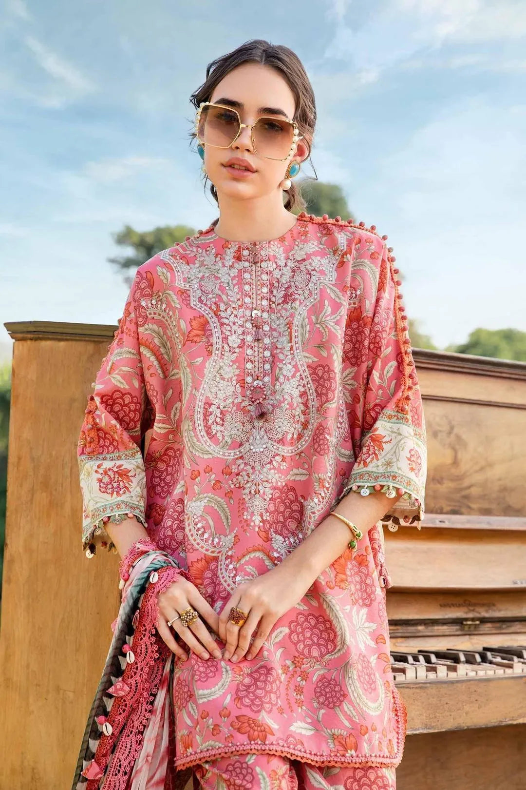 3 Pcs Women's Unstitched Printed Suit