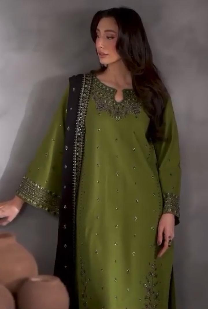 Women Linen Embroidered 3Pc Suit Green Eid Festive